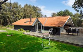 Nice Home In Thyholm With Kitchen